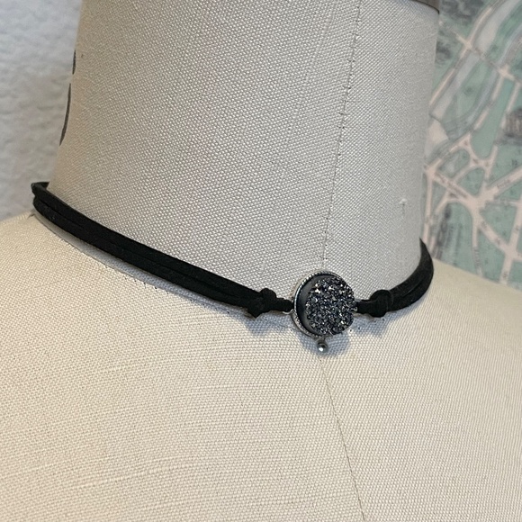 Black Chunky Strap Choker With Shimmery Sparkly Dark Grey Crystal Front Pendant - Picture 3 of 6